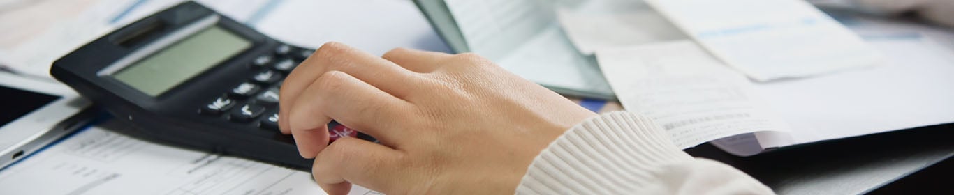 ¿Qué es el refinanciamiento y cuándo usar un crédito para pagar deudas?